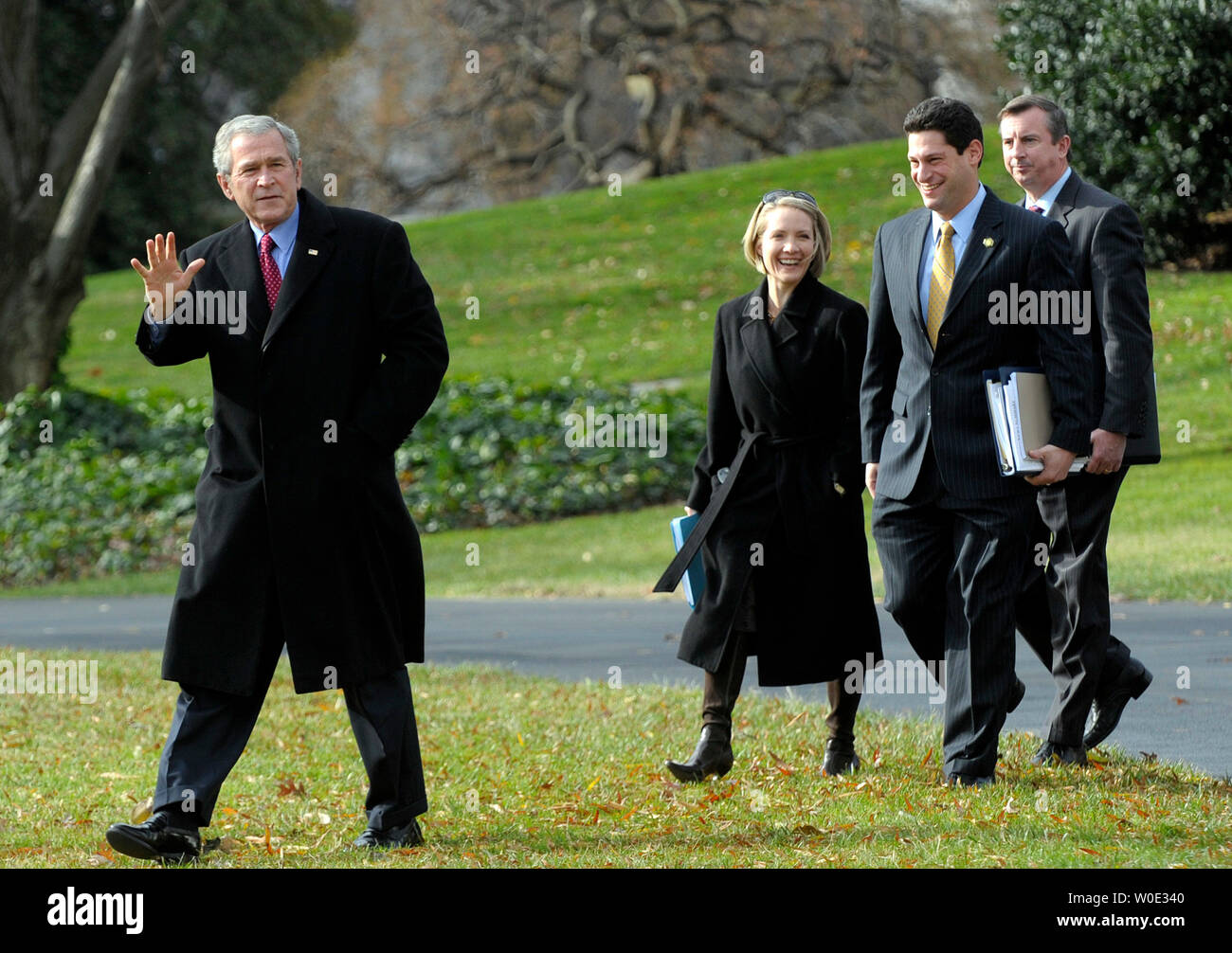 U.S. President George W. Bush departs from the South Lawn of the White House in Washington, en route to Fredericksburg, Virginia, to discuss the economy, on December 17, 2007. With Bush are White House Press Secretary Dana Perino and White House Deputy Chief of Staff for Policy Joel D. Kaplan.    (UPI Photo/Roger L. Wollenberg) Stock Photo