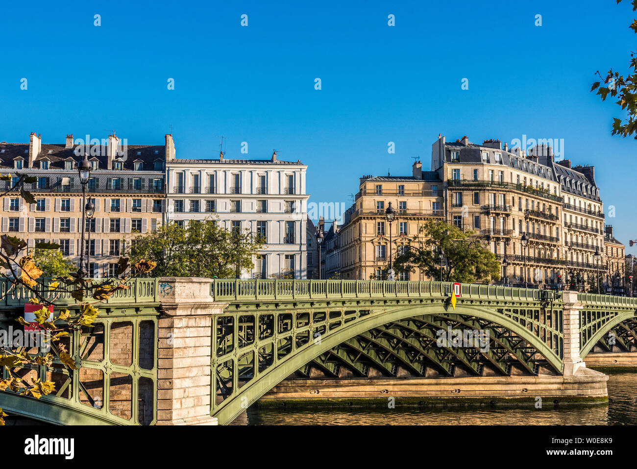 France, Paris, 4th arrondissement, île SaintLouis, buildings on the