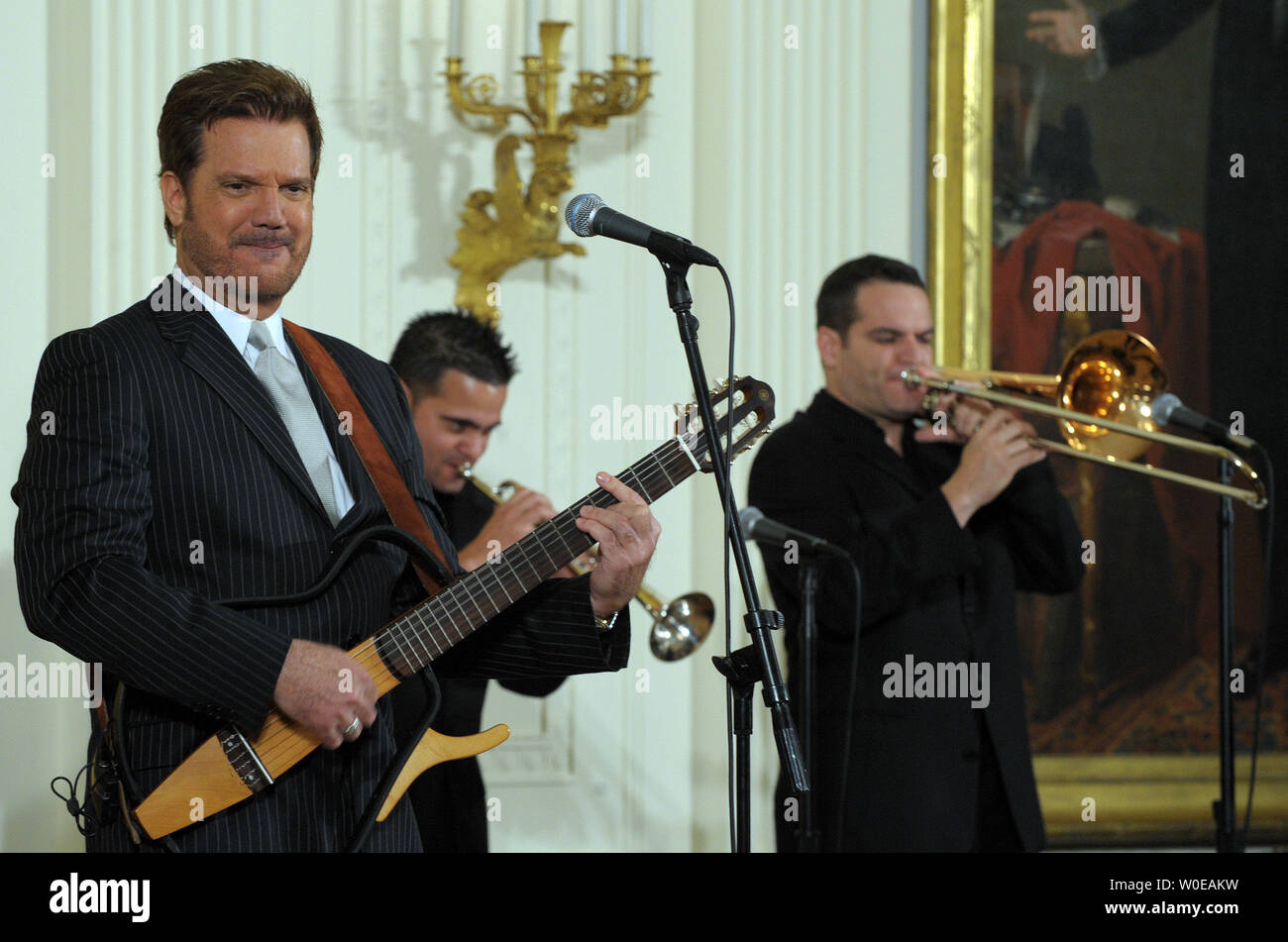 Willy Chirino performs after U.S. President George W. Bush called for more freedom and democracy in Cuba during a event to express solidarity with Cubans in the East Room of the White House on May 21, 2008.   (UPI Photo/Roger L. Wollenberg) Stock Photo