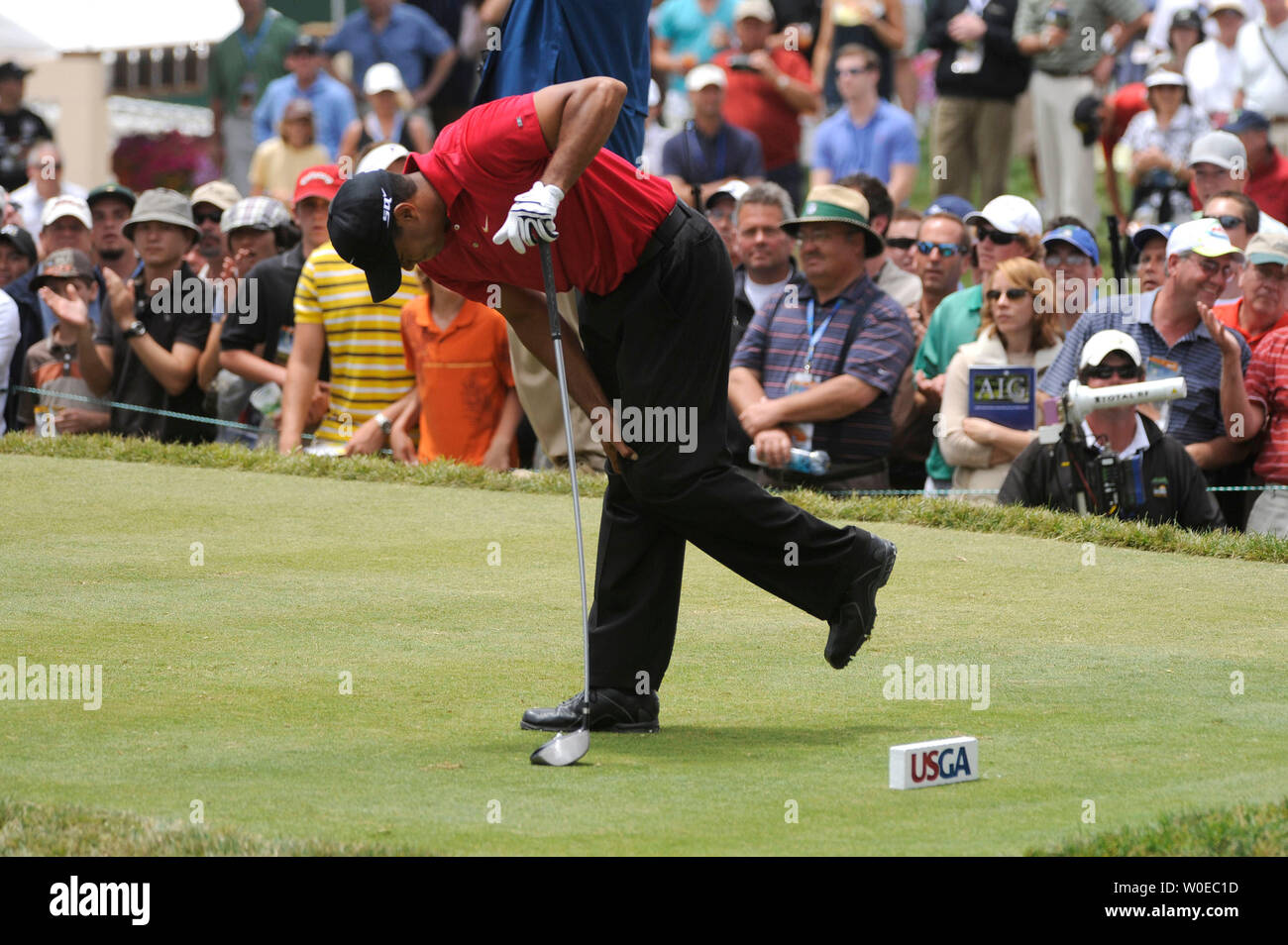 Tiger Woods' painful Masters walk results in opening 74 - Sent-trib