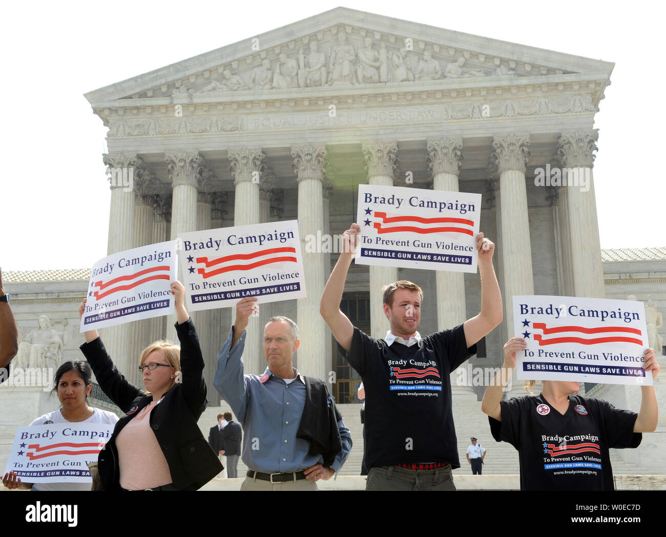 Pro gun supreme court hi res stock photography and images Alamy Pro gun supreme court hi res stock photography and images Alamy