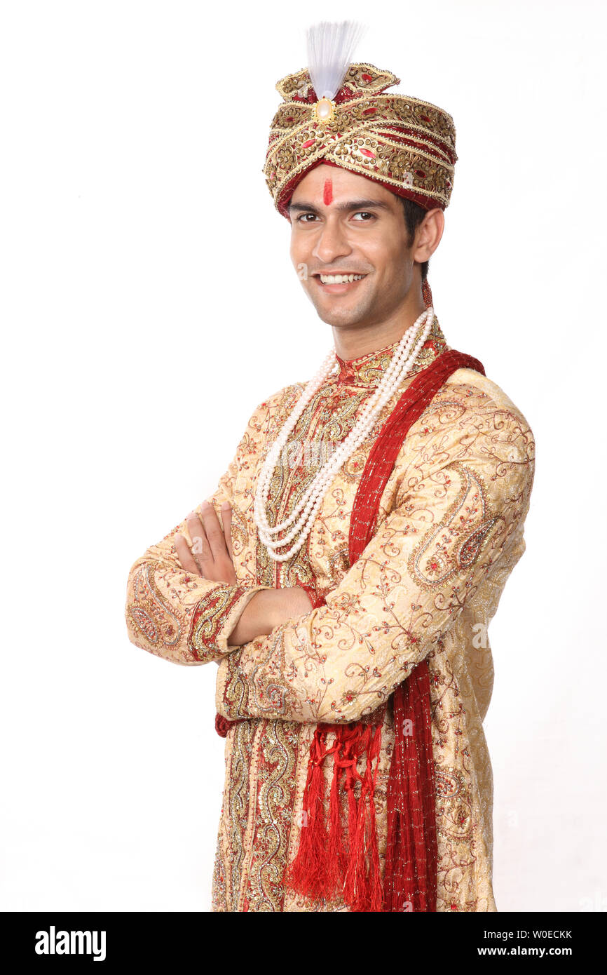 Portrait indian groom smiling hi-res stock photography and images - Alamy