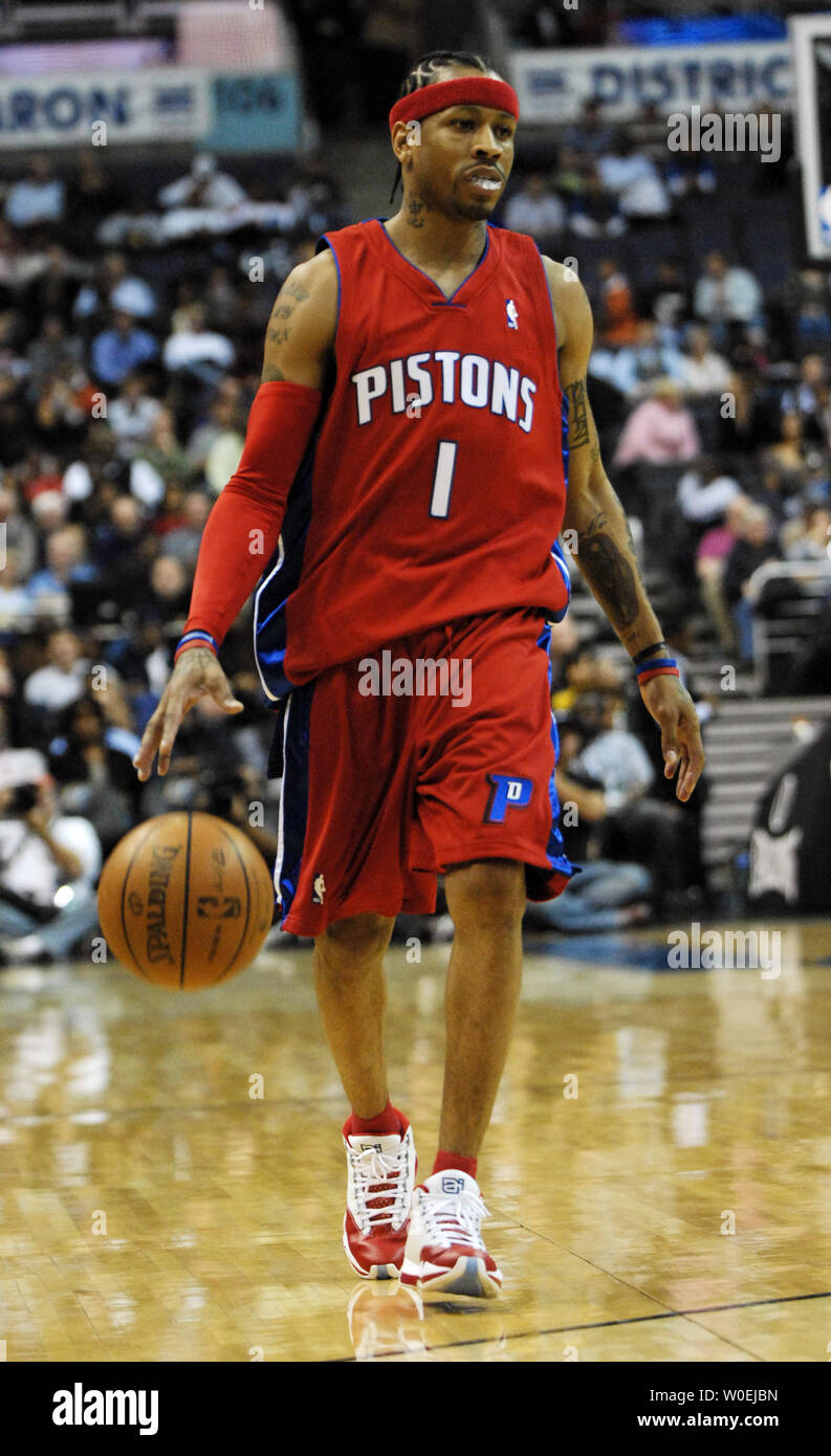 Allen Iverson Pistons' Debut 24pts 6asts vs Nets NBA 08/09 sick