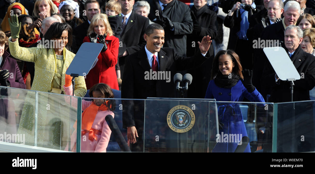 President Barack Obama and family wave to the crowd after he delivered his Inaugural address after being sworn as the 44th President of the United States on the west steps of the Capitol on January 20, 2009.    (UPI Photo/Pat Benic) Stock Photo