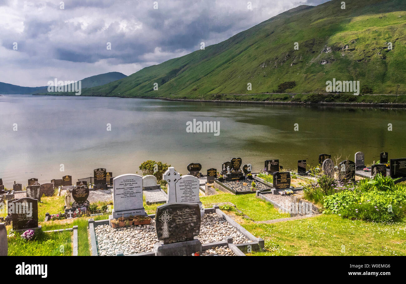Republic of Ireland, County Mayo, cemetery on the bank of the Fjord of Killary Stock Photo