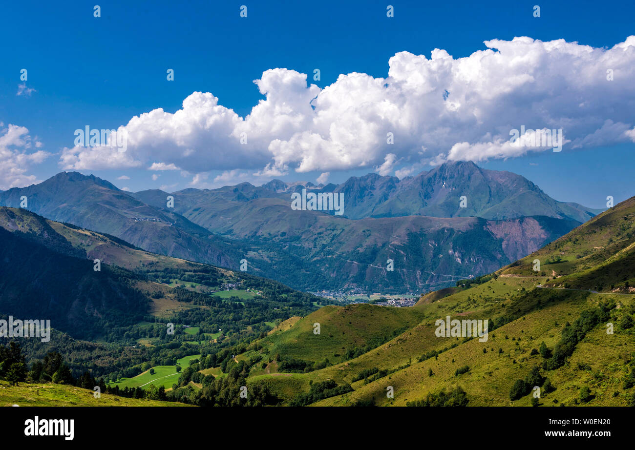 France, Hautes-Pyrénées, view on the Vallée d'Aure from the Col de Val Louron-Azet (road of the Pla d'Adet de Saint Lary-Soulan) Stock Photo