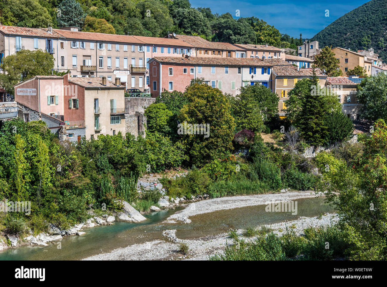 France, Auvergne Rhône Alpes region, Nyons, view on the houses along the Eygues river Stock Photo