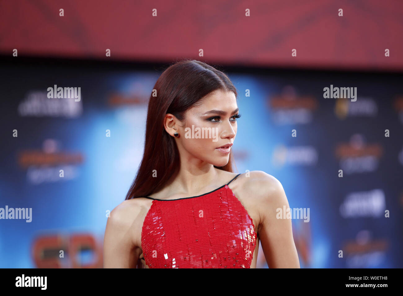 Zendaya 4444 jpg hi-res stock photography and images - Alamy