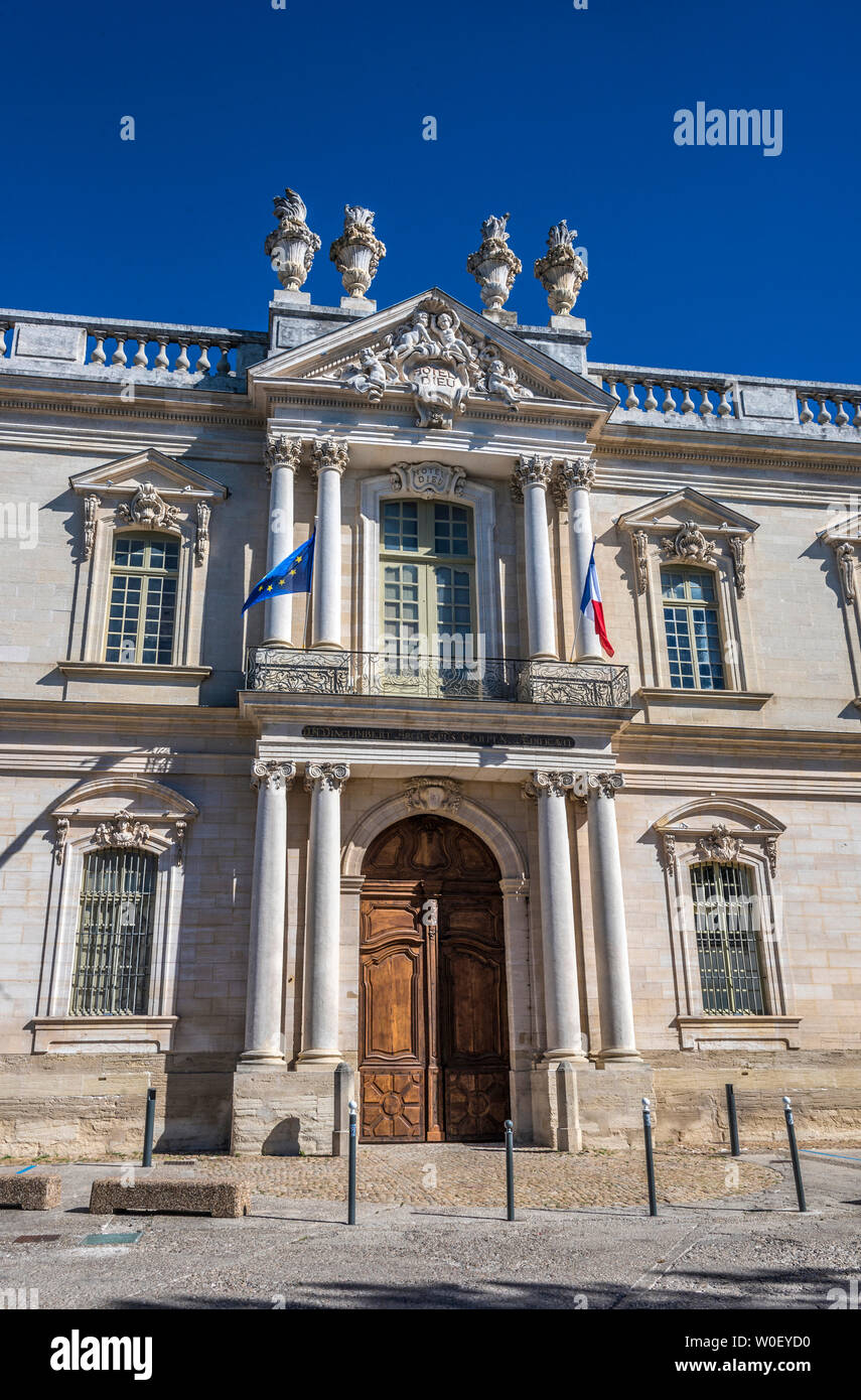 France, Vaucluse, Carpentras old Hôtel-Dieu (18th century), now Bibliothèque Musée Inguimbertine (Inguimbertine Library) Stock Photo