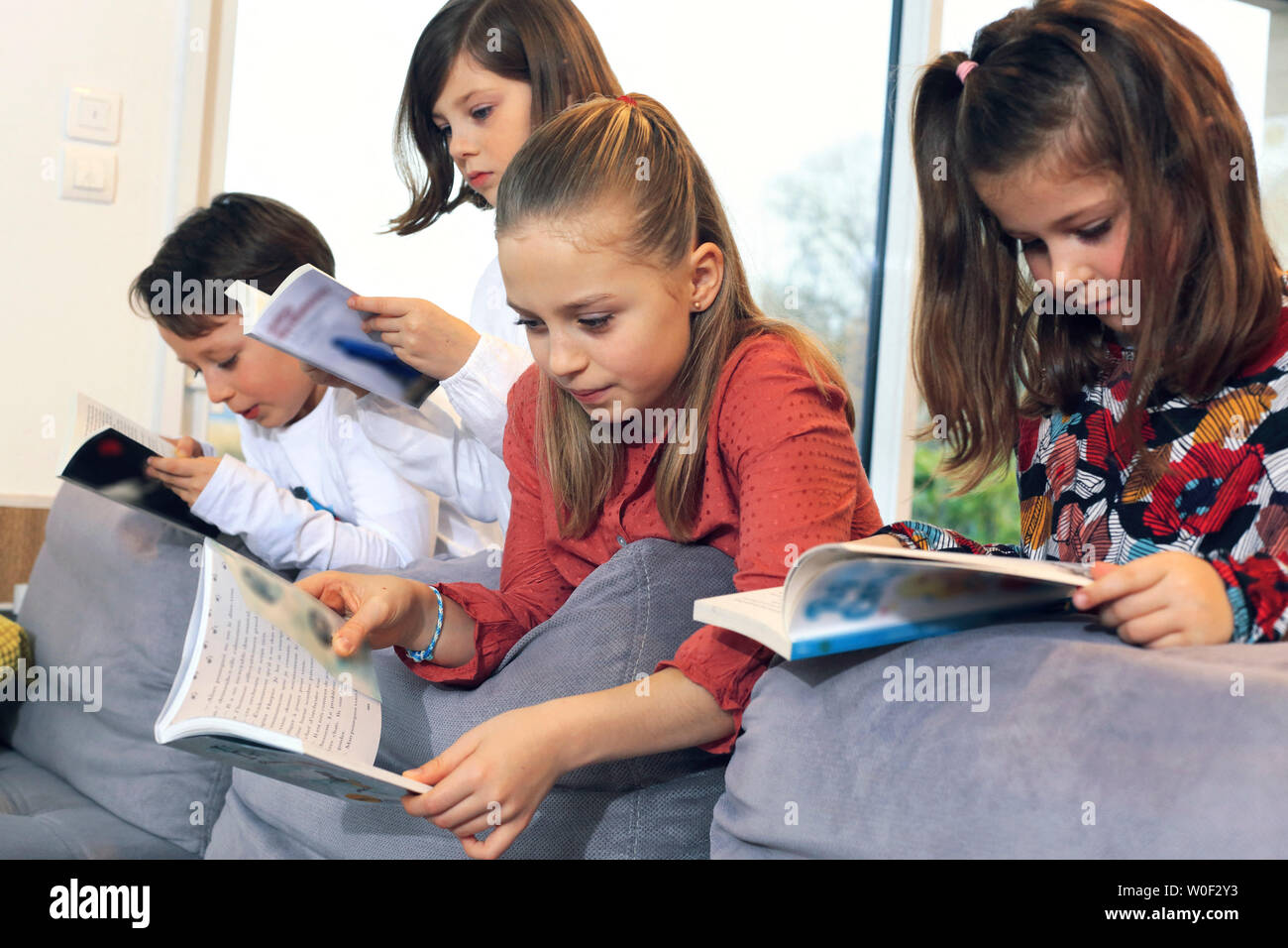 Children reading Stock Photo