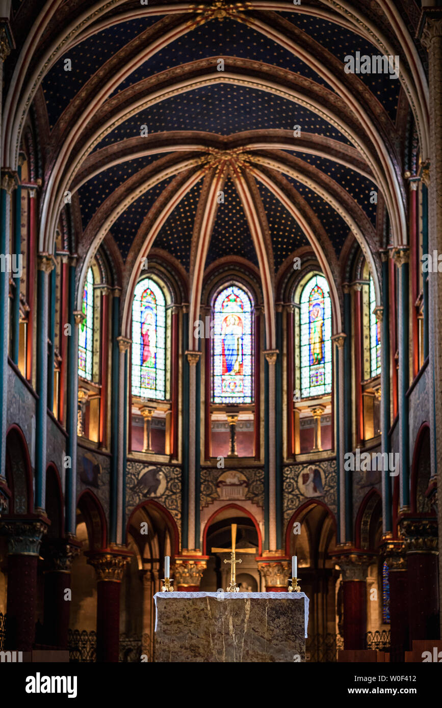 Inside of the church of Saint Germain des Pres in Paris Stock Photo - Alamy