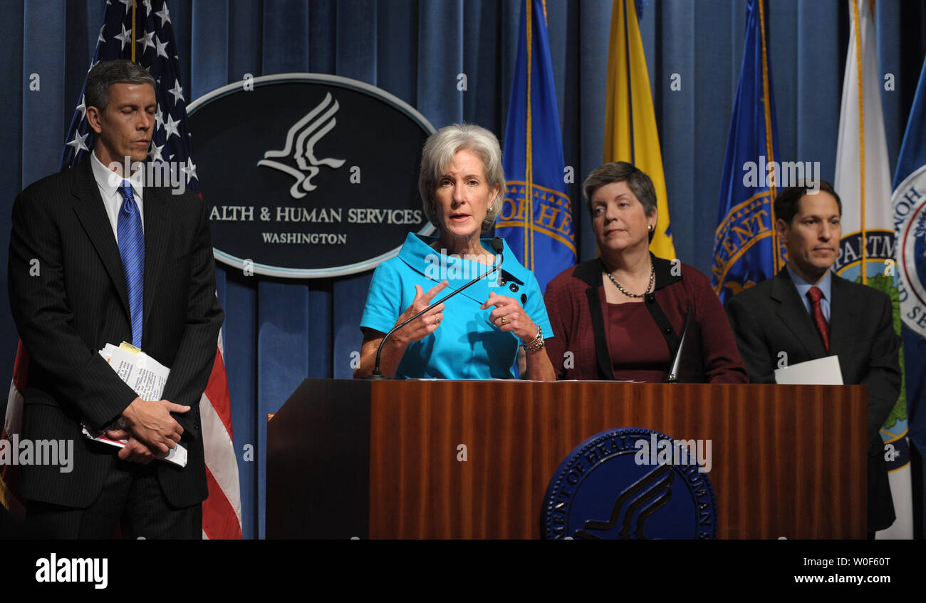 Health and Human Services Secretary Kathleen Sebelius speaks during a news conference to release updated guidance for schools during the upcoming influenza season, particularly regarding the H1N1 Flu Virus, at HHS headquarters in Washington on August 7, 2009. She is joined by Education Secretary Arne Duncan, Homeland Security Secretary Napolitano, and Centers for Disease Control and Prevention Director Thomas Frieden (L to R).  UPI Photo/Roger L. Wollenberg Stock Photo