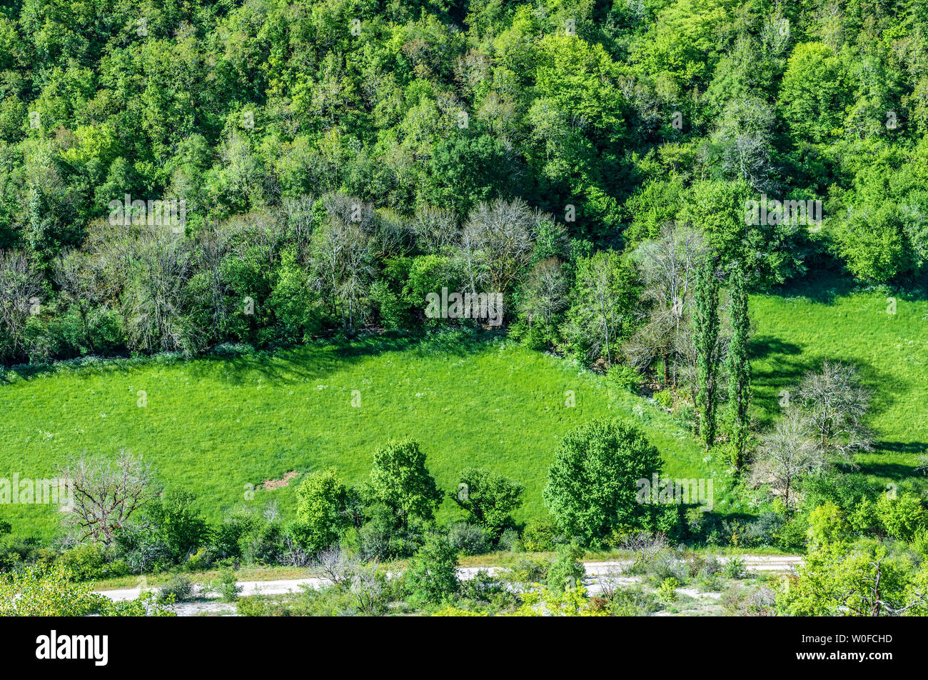 France, Natural regional park Causses du Quercy, Lot, Sensitive natural space, Ouysses and Alzou valley, Alzou canyon floor (Saint James way) Stock Photo