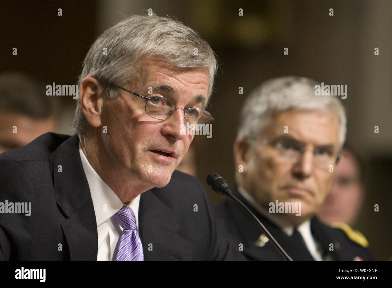 Secretary of the army john mchugh hi-res stock photography and images ...