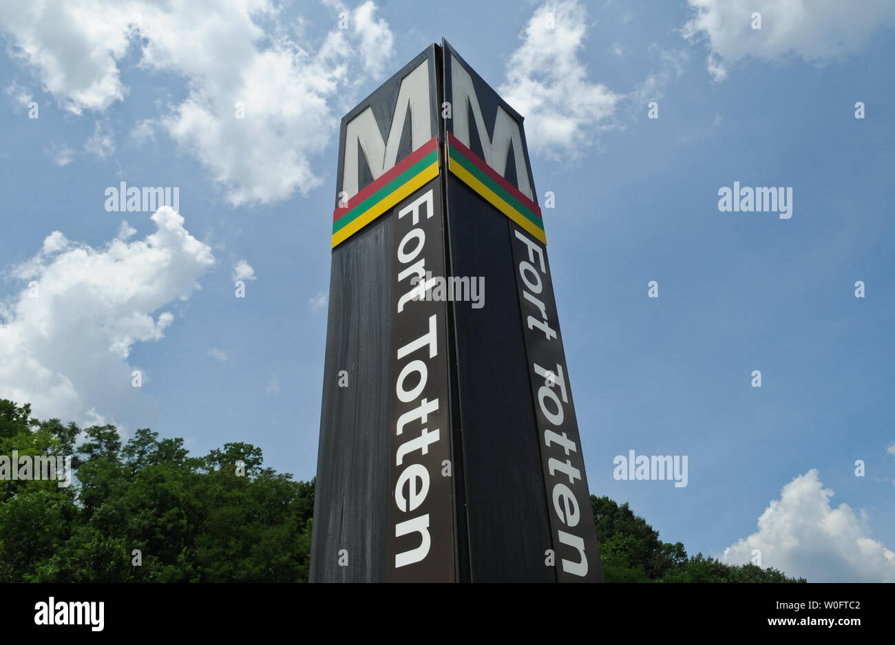 Fort totten station hires stock photography and images Alamy