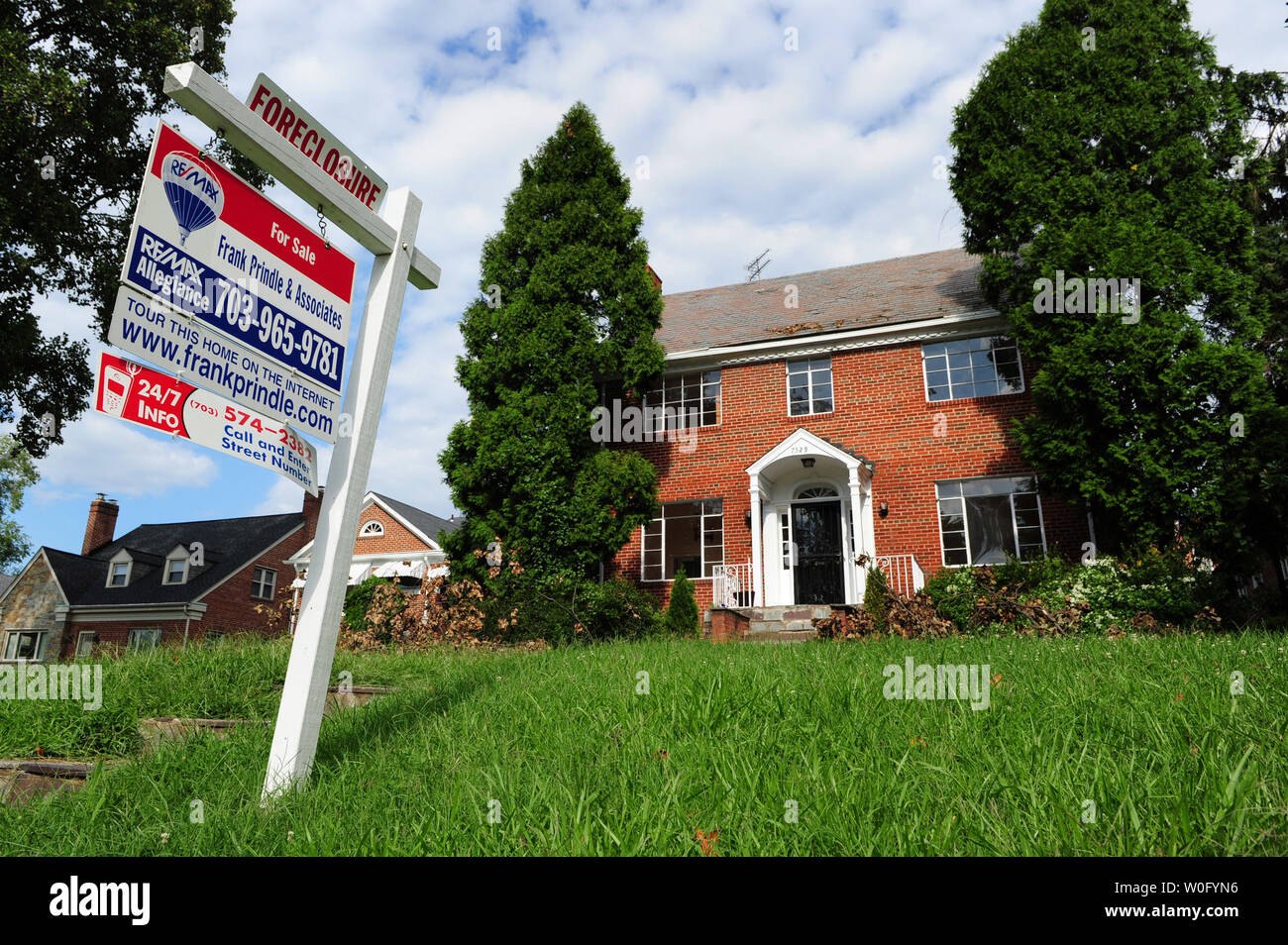 Nw estate hires stock photography and images Alamy