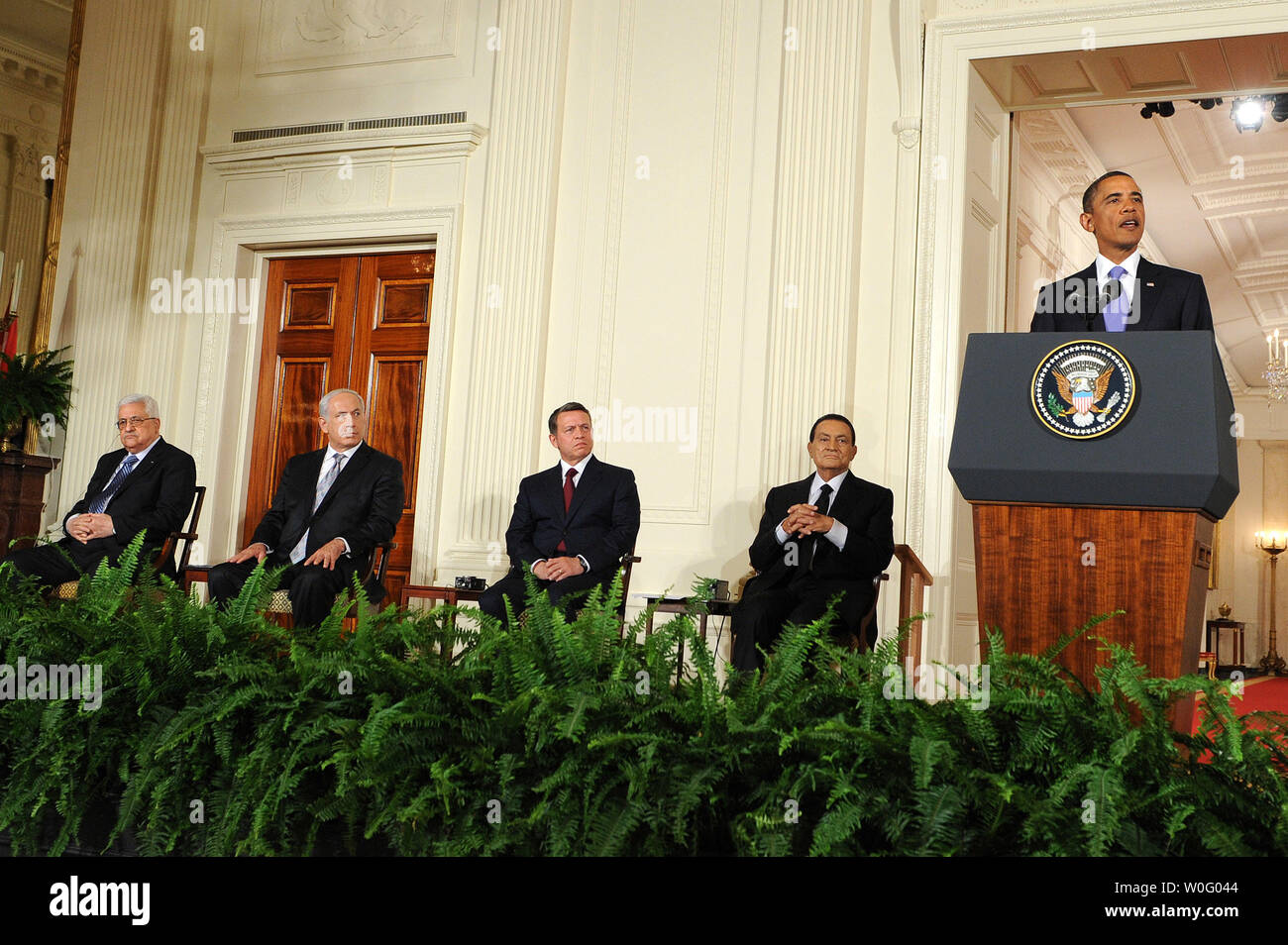President Barack Obama delivers remarks alongside, President Hosni Mubarak of Egypt, King Abdullah II of Jordan, Prime Minister Benjamin Netanyahu of Israel and Palestinian Authority President Mahmoud Abbas after a series of meetings at the White House in Washington on September 1, 2010. Tomorrow begins the first direct peace talks in two years between Israel and the Palestinian Authority scheduled to begin at the State Department in Washington, D.C. UPI/Kevin Dietsch Stock Photo