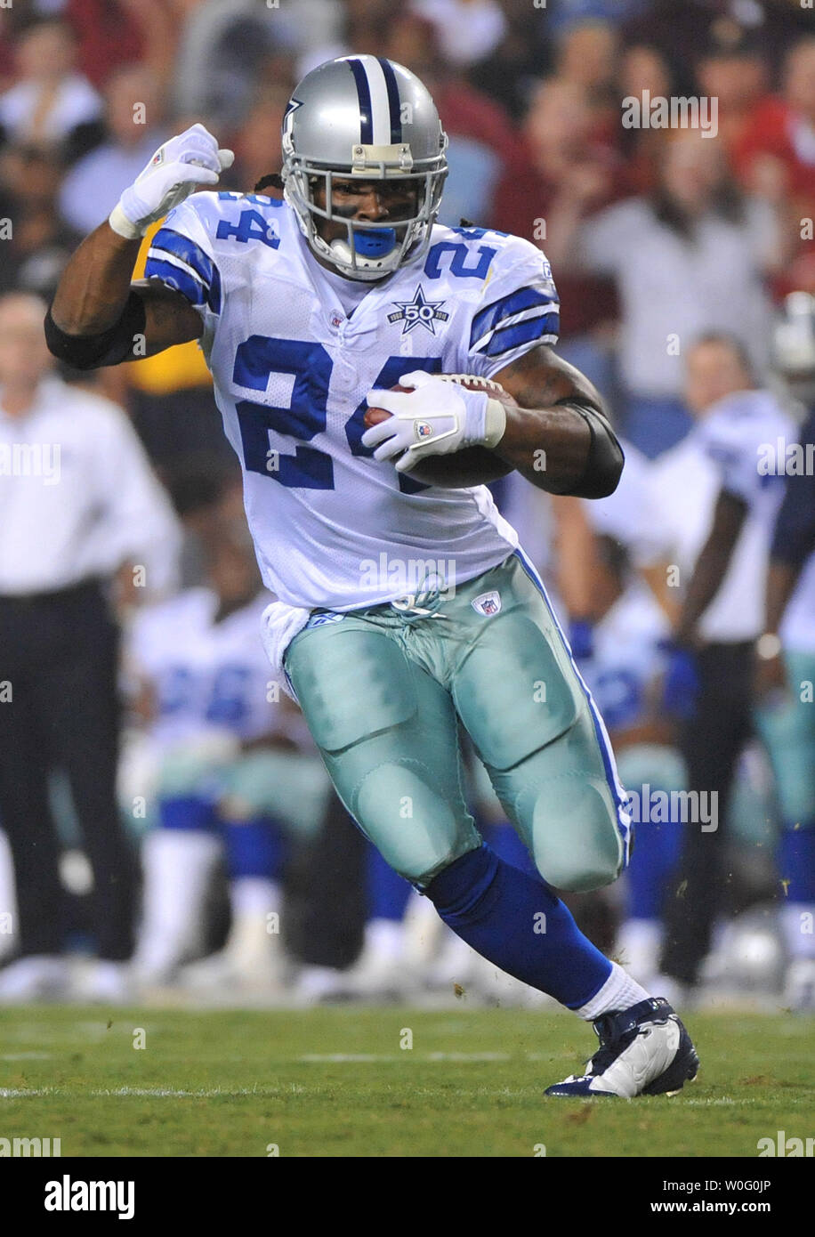 Dallas Cowboys running back Marion Barber (24) celebrates gaining yards for  a first down during game action in the first half at Arrowhead Stadium.  (Credit Image: © Jacob Paulsen/Southcreek Global/ZUMApress.com Stock Photo 