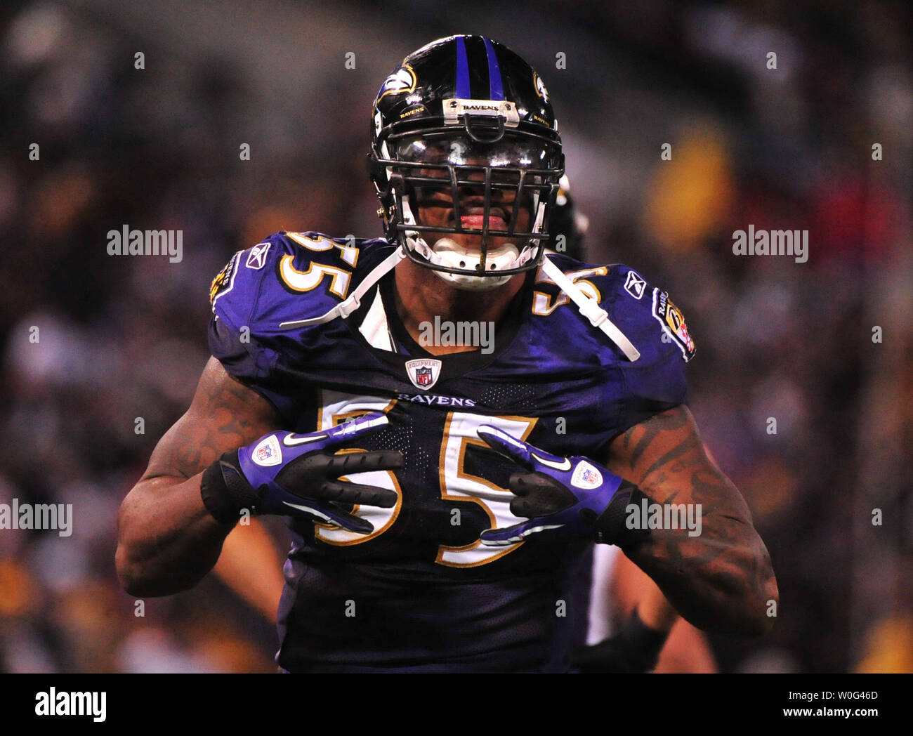 Terrell suggs hi-res stock photography and images - Alamy