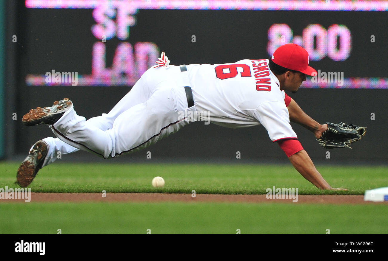 Washington Nationals' Ian Desmond (6) reacts after he struck out during a  baseball game against the Philadelphia Phillies, Saturday, July 31, 2010,  in Washington. (AP Photo/Nick Wass Stock Photo - Alamy