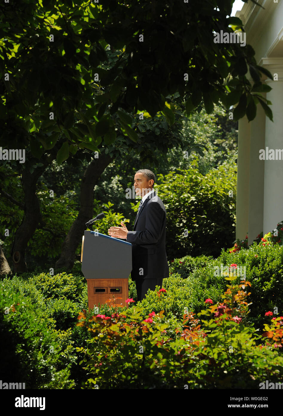 U S President Barack Obama Discusses The Debt Ceiling Bill