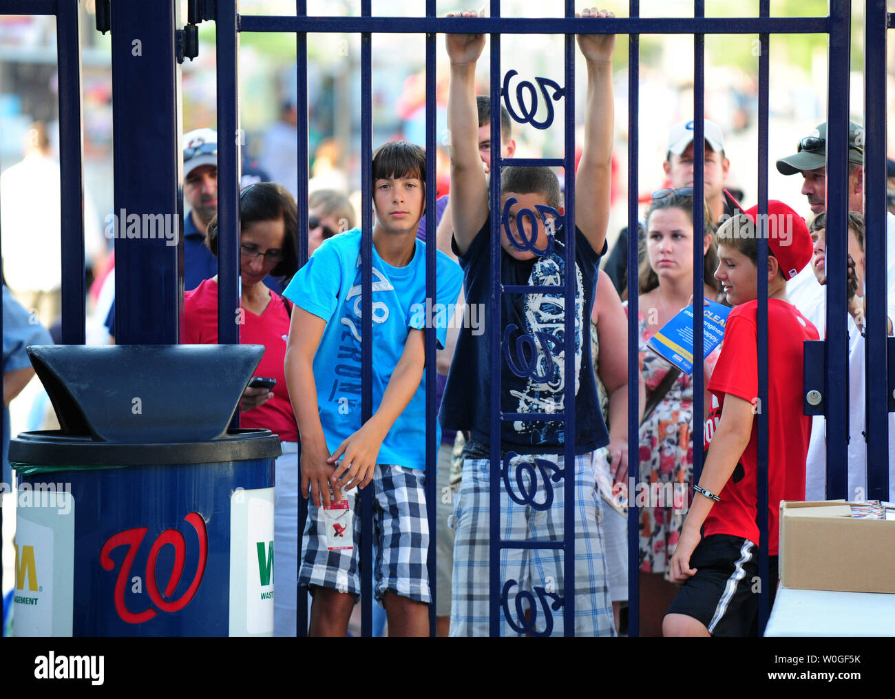 Rhode island earthquake hires stock photography and images Alamy