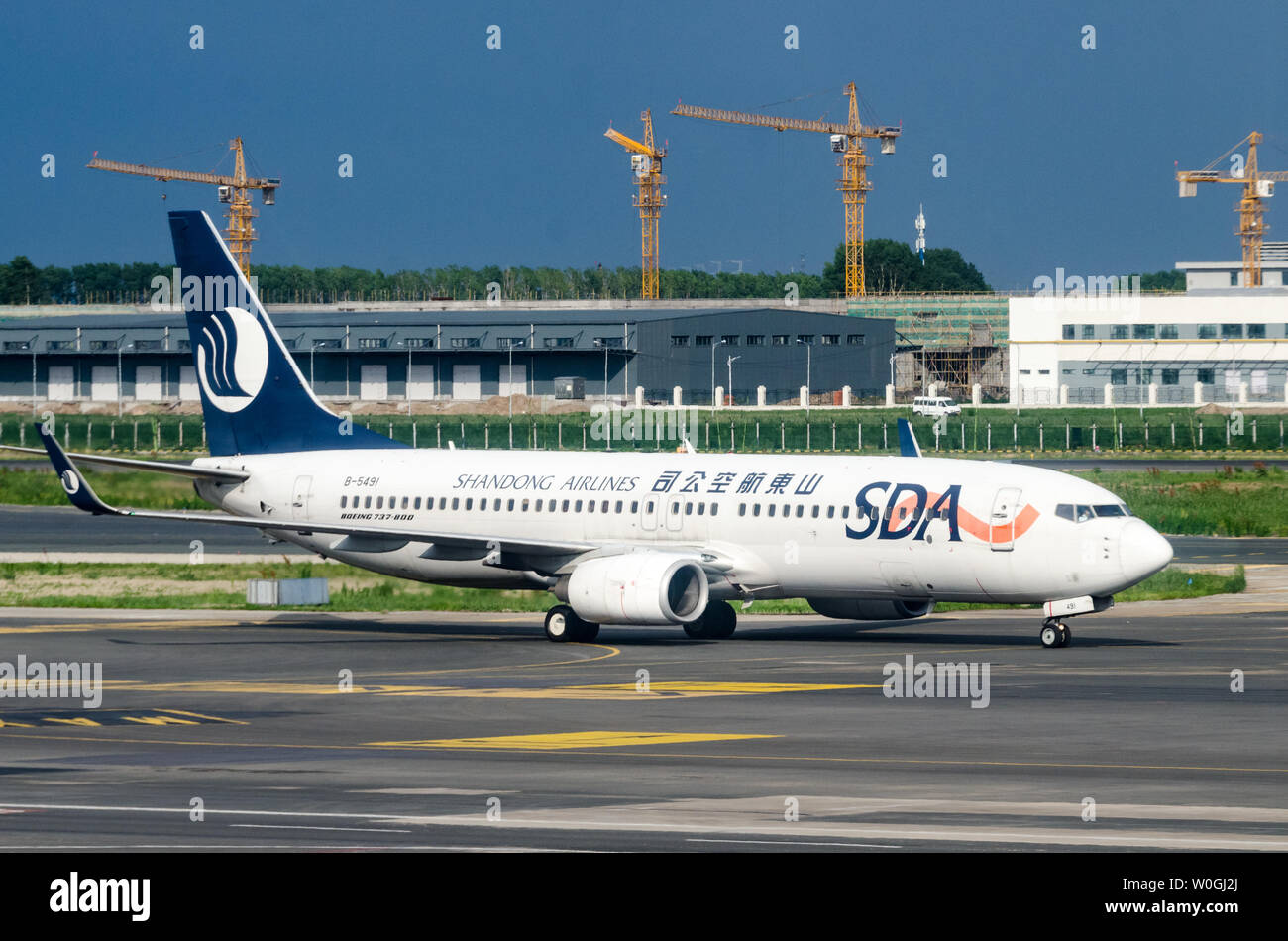 Civil aviation aircraft Stock Photo - Alamy