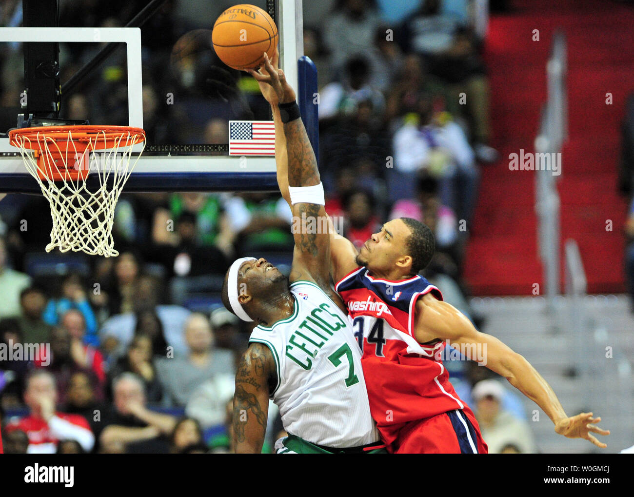 Jermaine oneal hi-res stock photography and images - Alamy