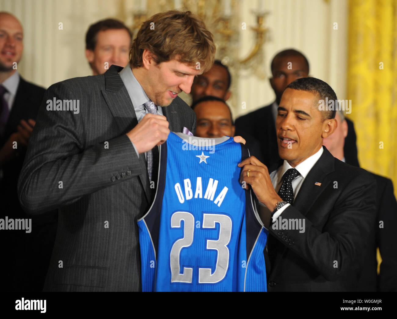 dirk nowitzki championship jersey