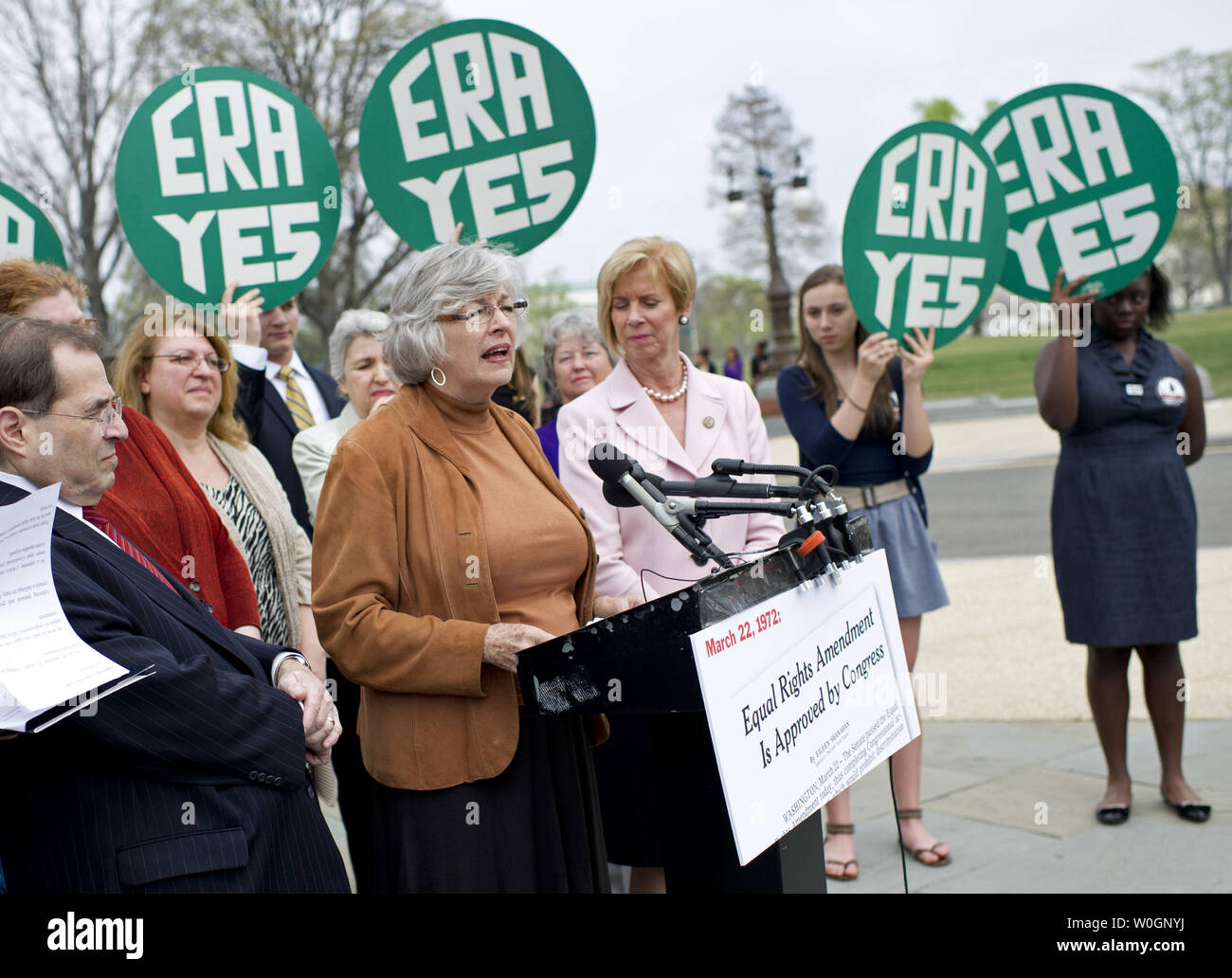 Lynn woolsey hires stock photography and images Alamy