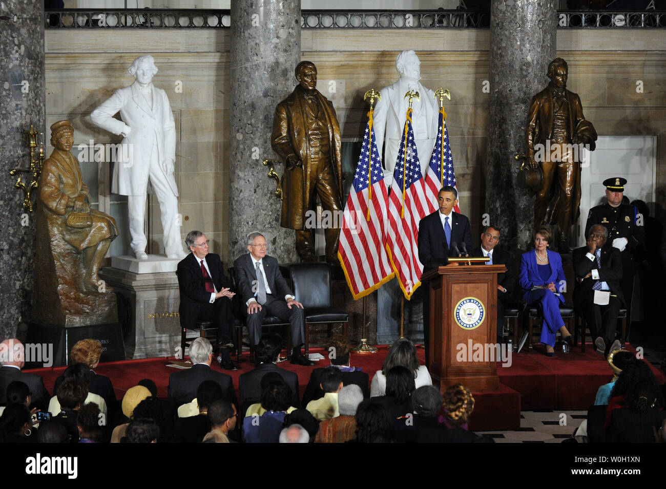 President Barack Obama delivers remarks during the unveiling ceremony