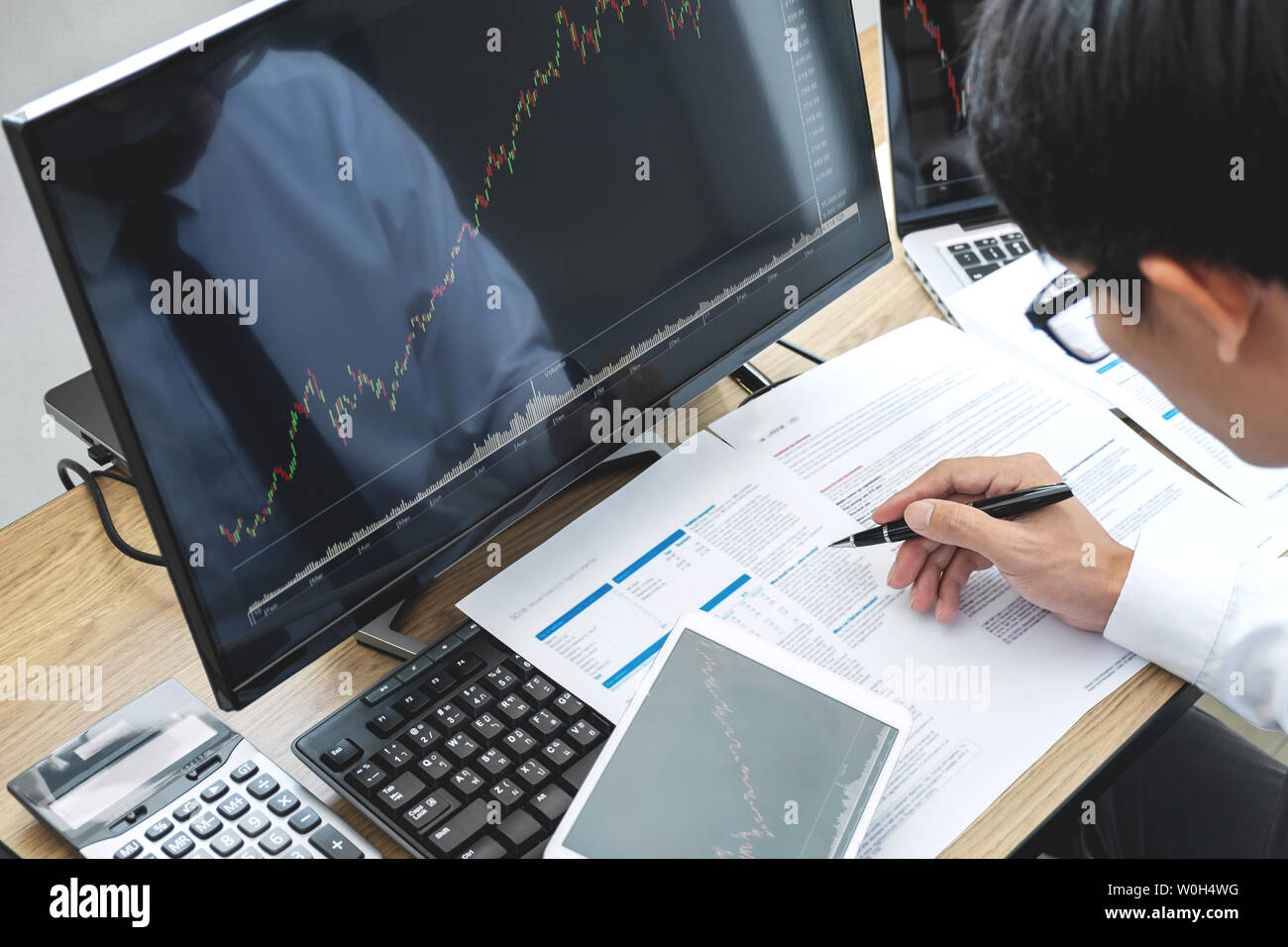 Data broker hi-res stock photography and images - Alamy
