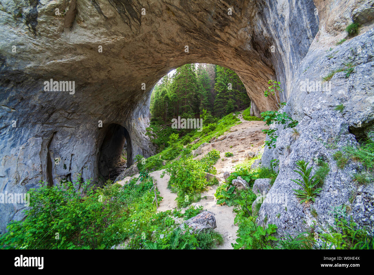 Rock bridges hi-res stock photography and images - Alamy