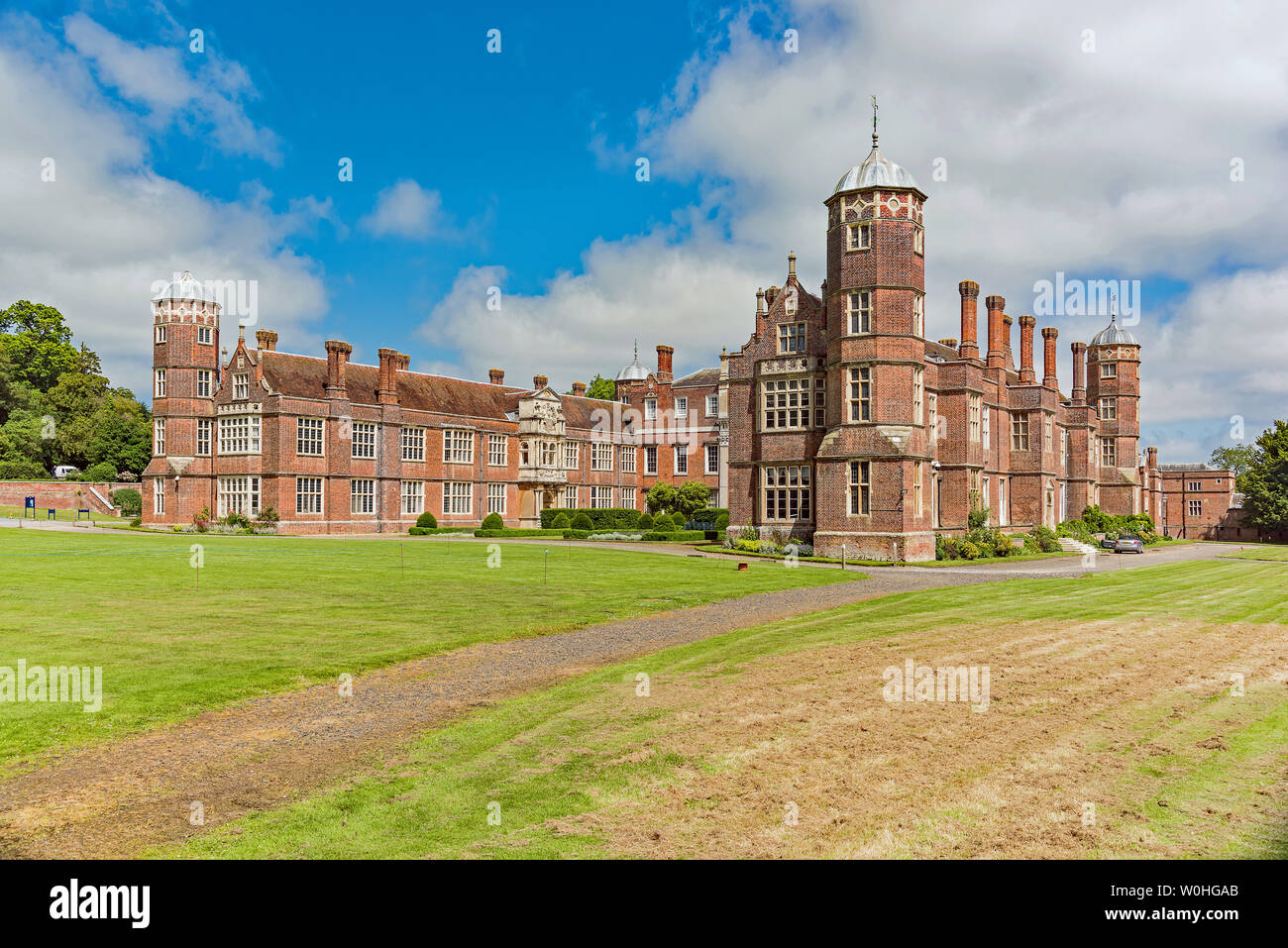 Cobham houses hires stock photography and images Alamy