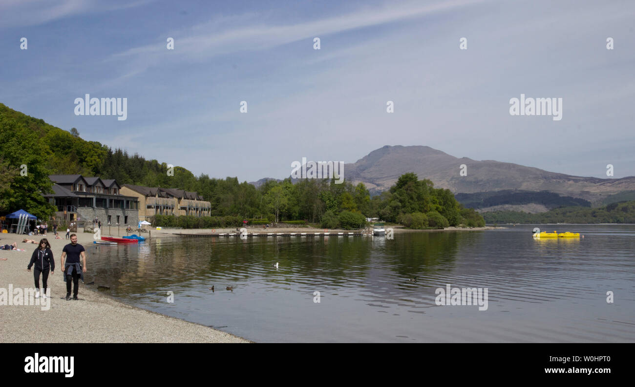 Luss, a conservation village on the shores of Loch Lomond was rebuilt in the nineteenth century as a model village to house the slate quarry and mill Stock Photo