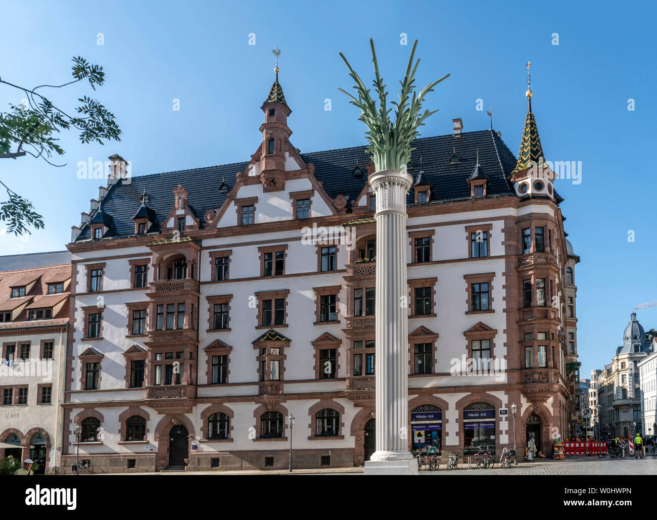 Nikolaikirchof, Nikolaisäule, Denkmal für Revolution 1989 , Leipzig, Sachsen, Deutschland | Nikolai church square, Nikolai column, memorial Stock Photo