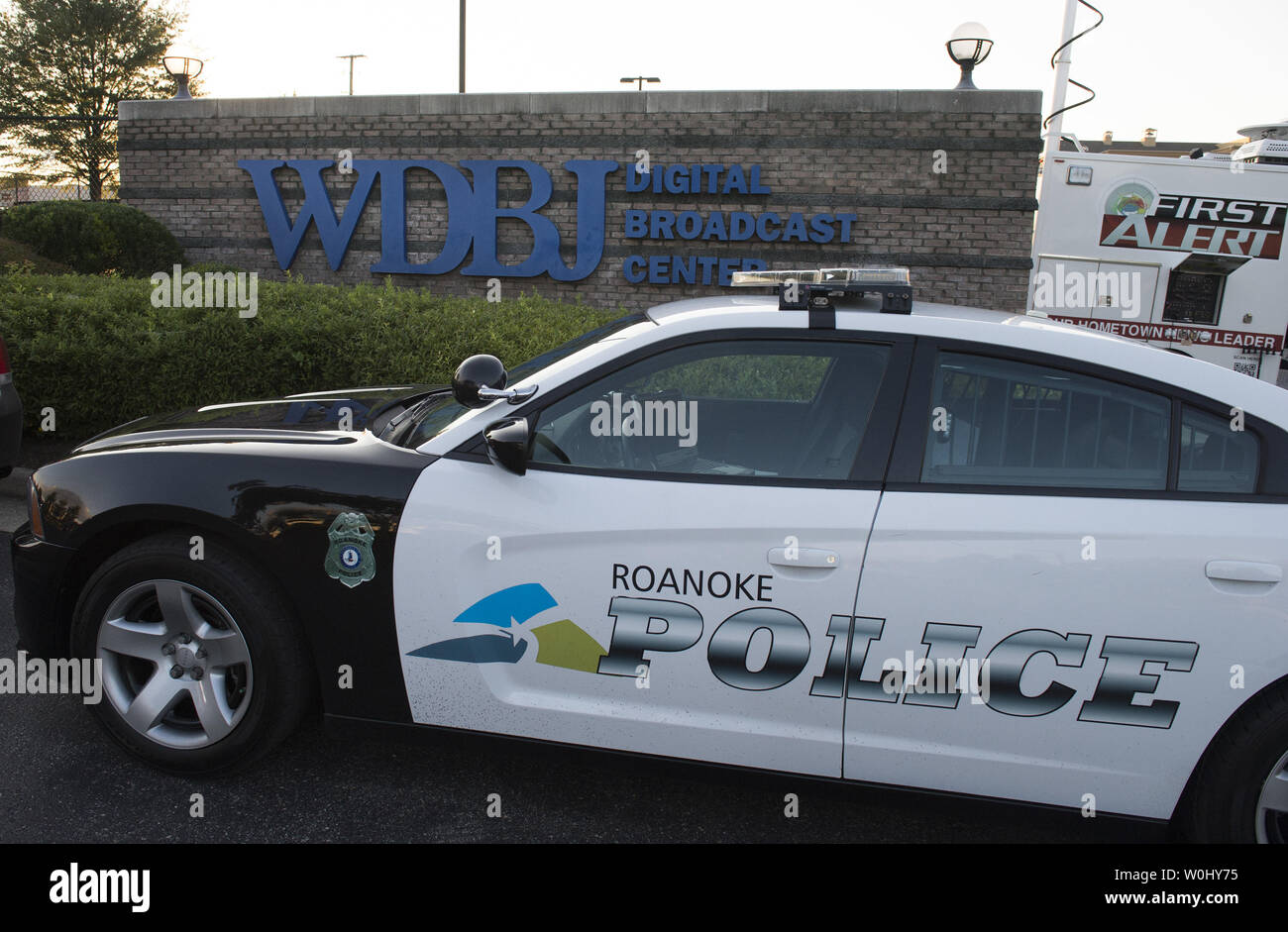 Shooting shot alison parker hi-res stock photography and images - Alamy