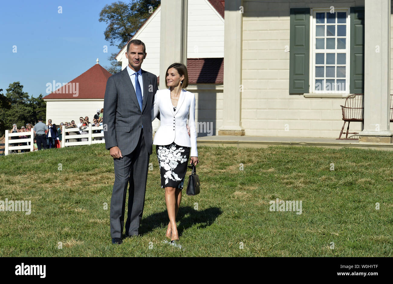 Spain's King Felipe VI (L) and Queen Letizia walk the grounds of America's first President George Washington, September 15, 2015, at Mount Vernon, Virginia. The Royals visit was to emphasize the long standing historic relations between Spain and the United States.     Photo by Mike Theiler/UPI Stock Photo