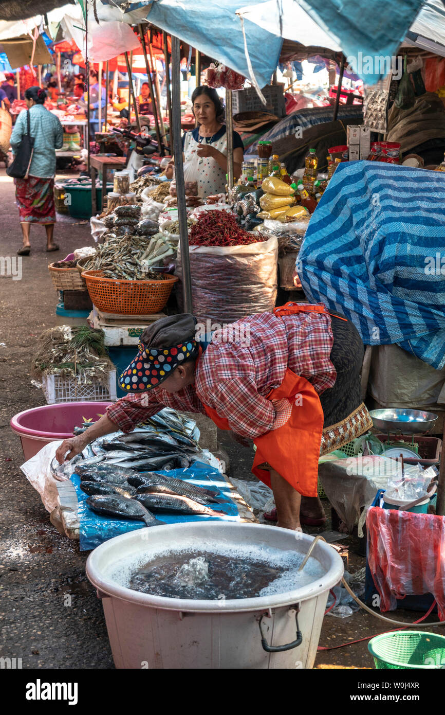 Daoheuang market hi-res stock photography and images - Alamy