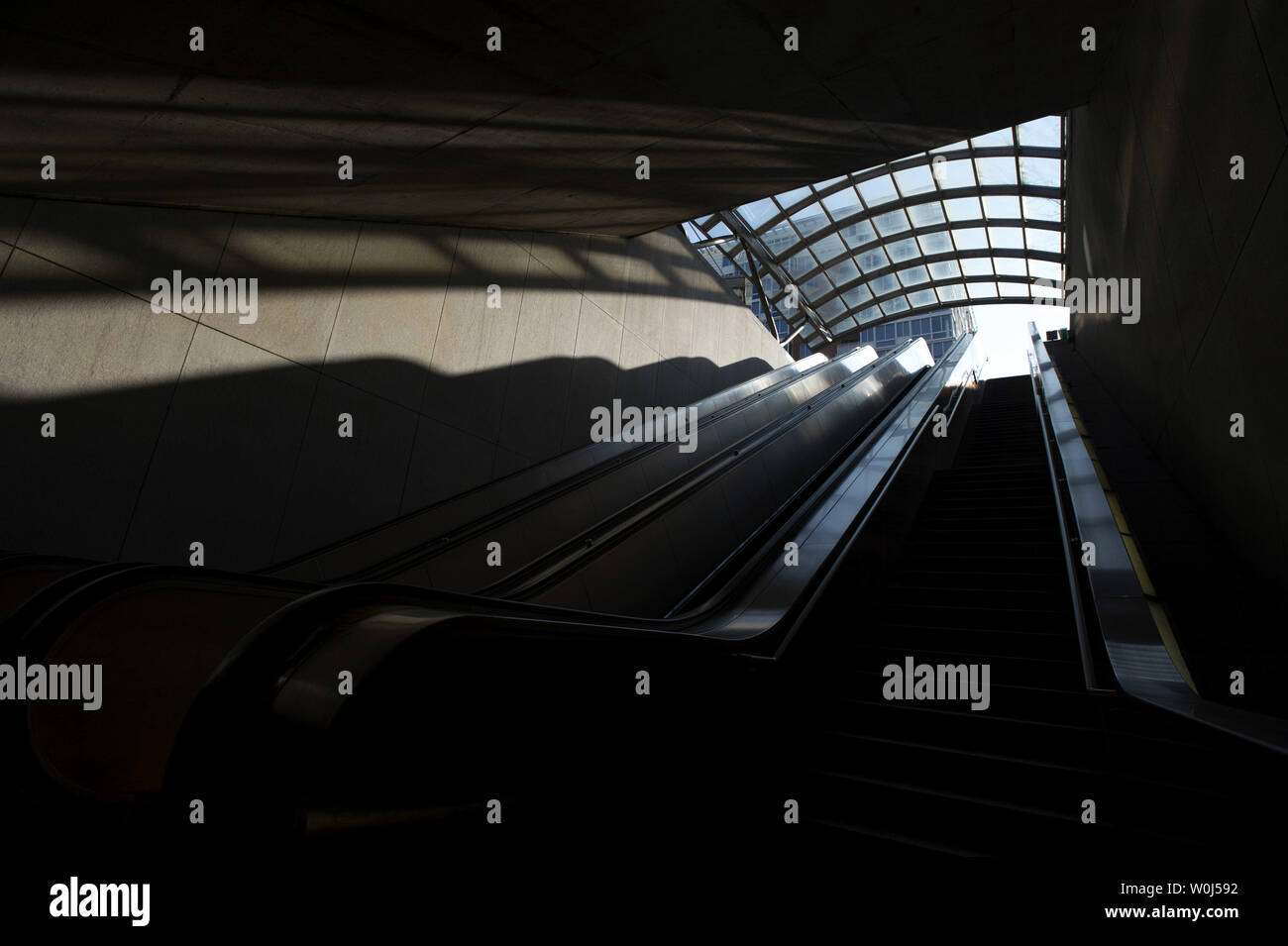 Foggy bottom metro station hires stock photography and images Alamy