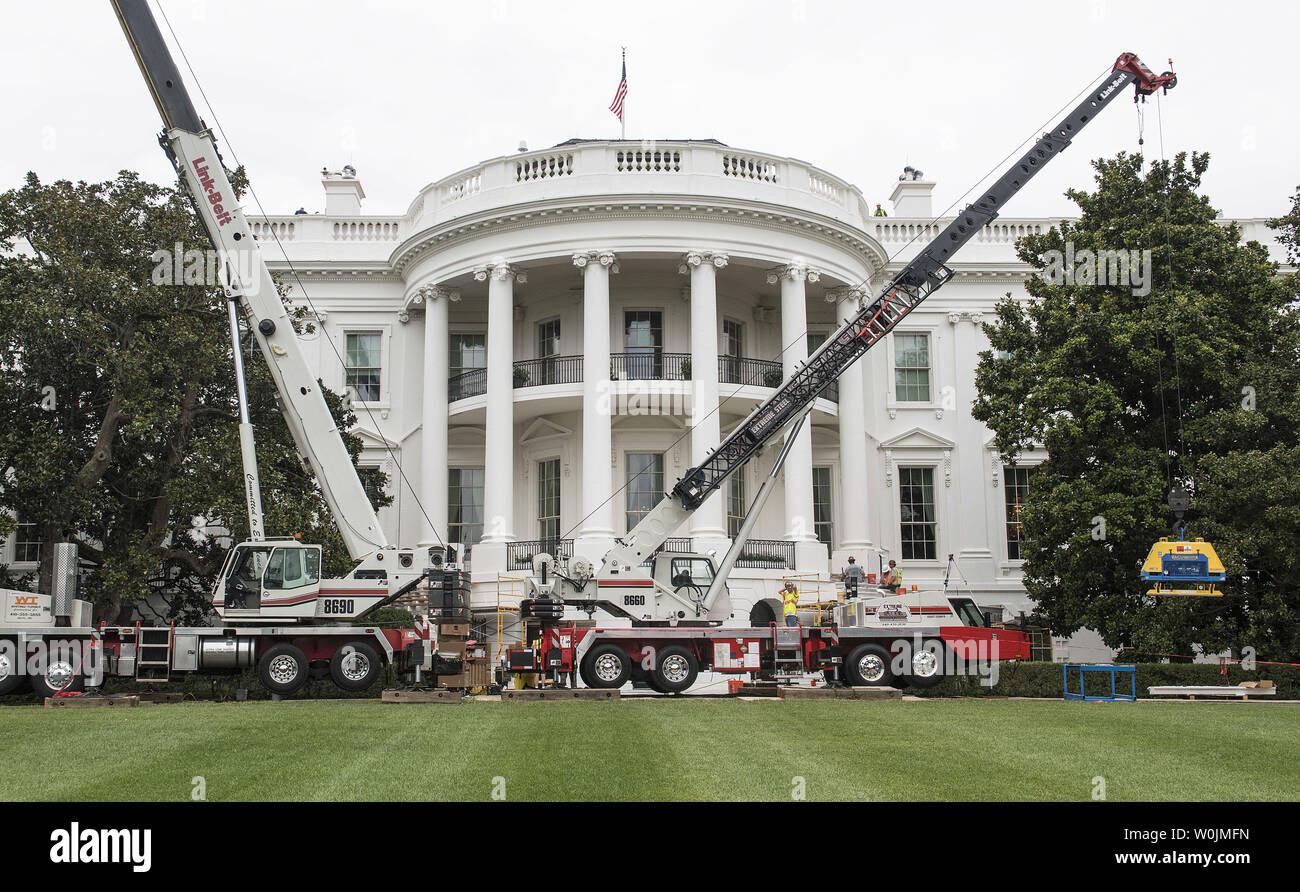 Cranes workers seen construction hires stock photography and images