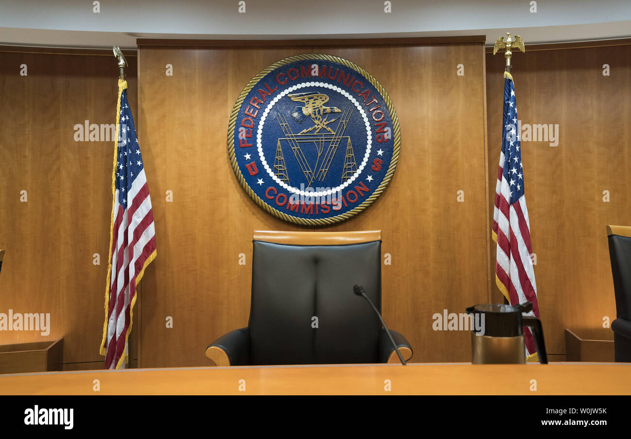 Fcc rules hires stock photography and images Alamy