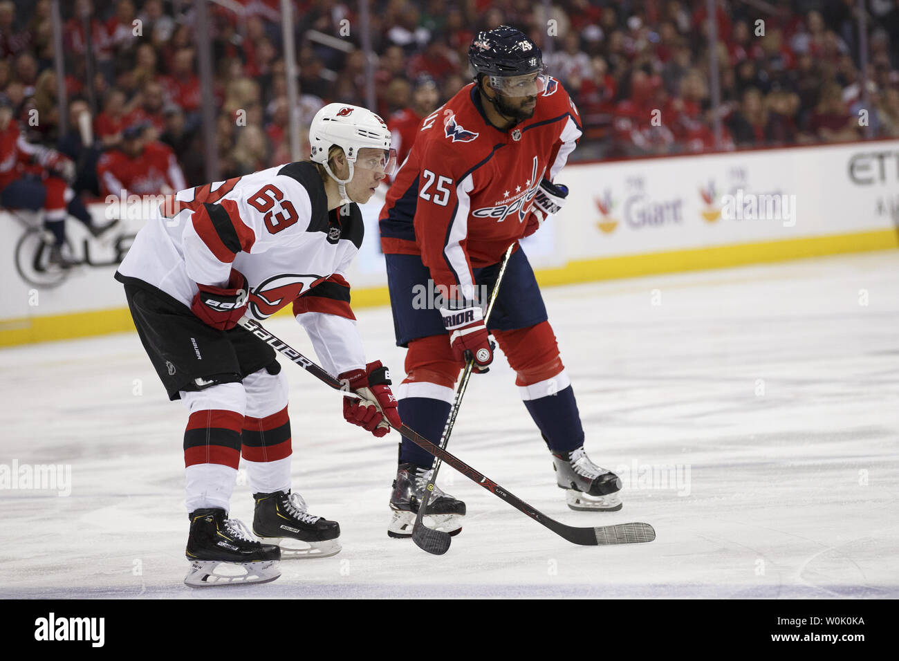 Ex-Devil Devante Smith-Pelly lands in Russia with KHL team 