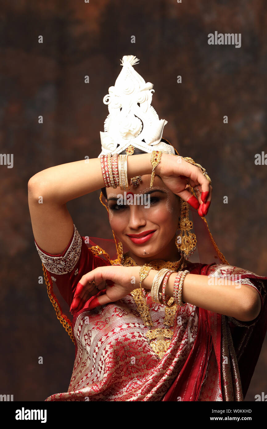 Professional photography ideas,bridal photoshoot poses Indian,dulhan mehndi photo  pose, mehandi - YouTube
