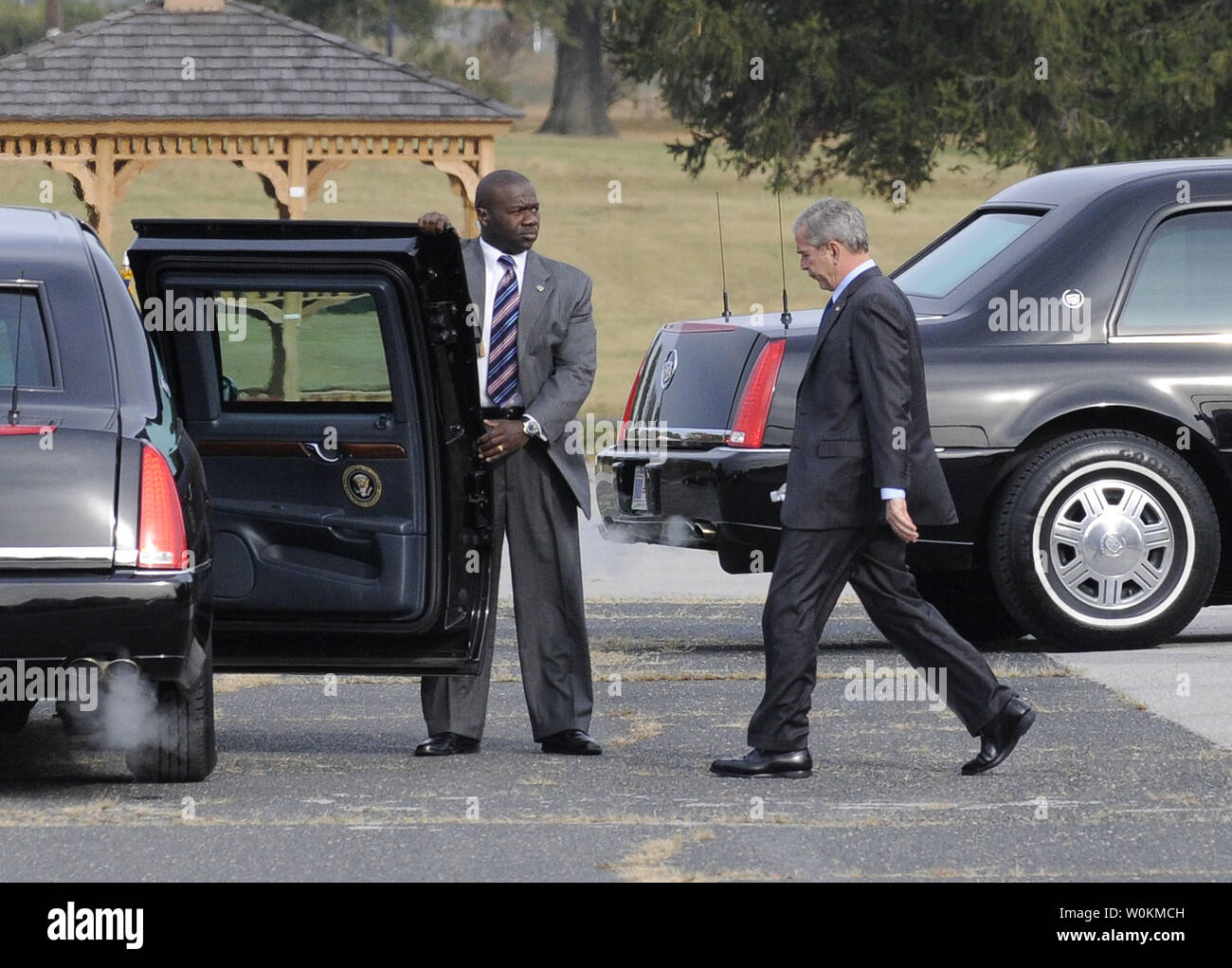 U.S. President George W. Bush walks to his limousine after a closed door intelligence briefing at the National Security Agency in Fort Meade, Maryland on October 24, 2008. (UPI Photo/Yuri Gripas) Stock Photo