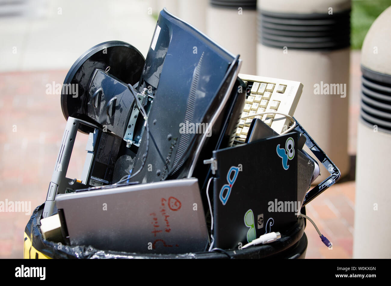 Destroyed Computer High Resolution Stock Photography and Images Alamy