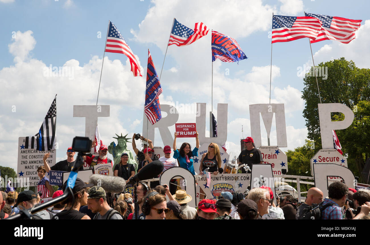 Washington Rally Supporters Pro-trump supporters rally on the national mall during the 'Mother of ...