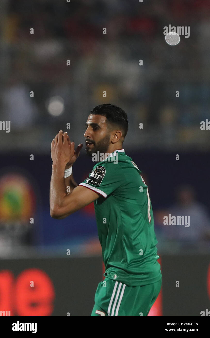 Cairo, Egypt. 27th June, 2019. Algeria's Riyad Mahrez reacts during the 2019 Africa Cup of Nations Group C soccer match between Senegal and Algeria at the 30 June Stadium. Credit: Gehad Hamdy/dpa/Alamy Live News Stock Photo