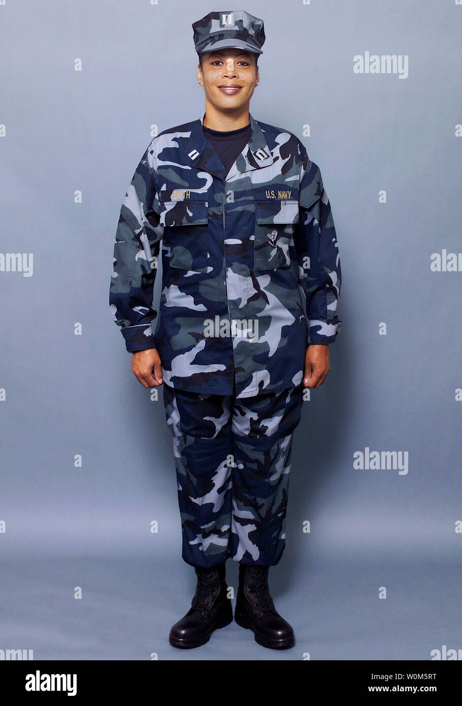 military uniforms navy