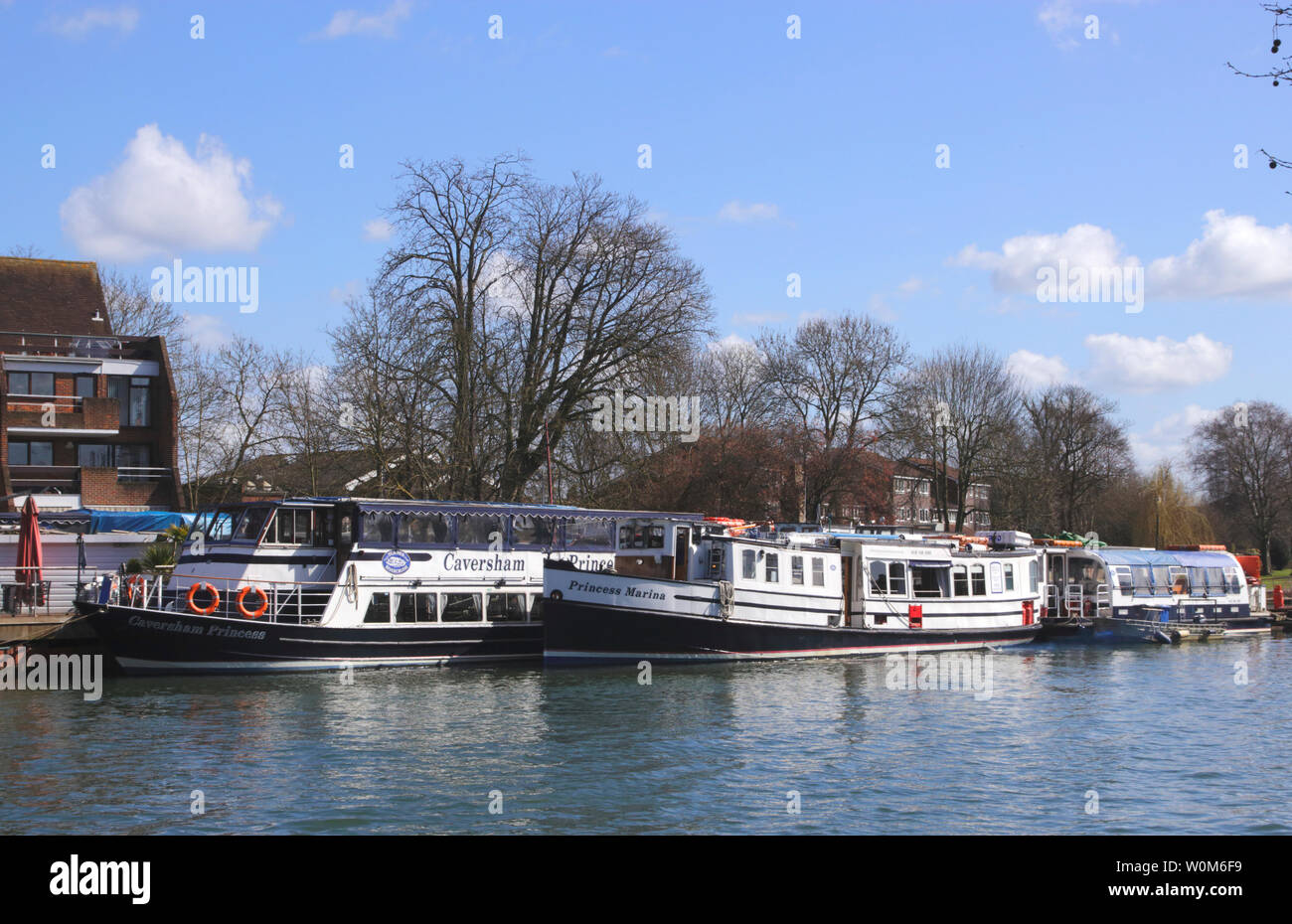 River cruisers on the Thames Caversham Reading Berkshire Stock Photo
